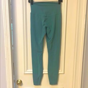 EUC Varley Leggings